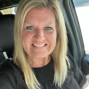 Meet your Posher, Marci